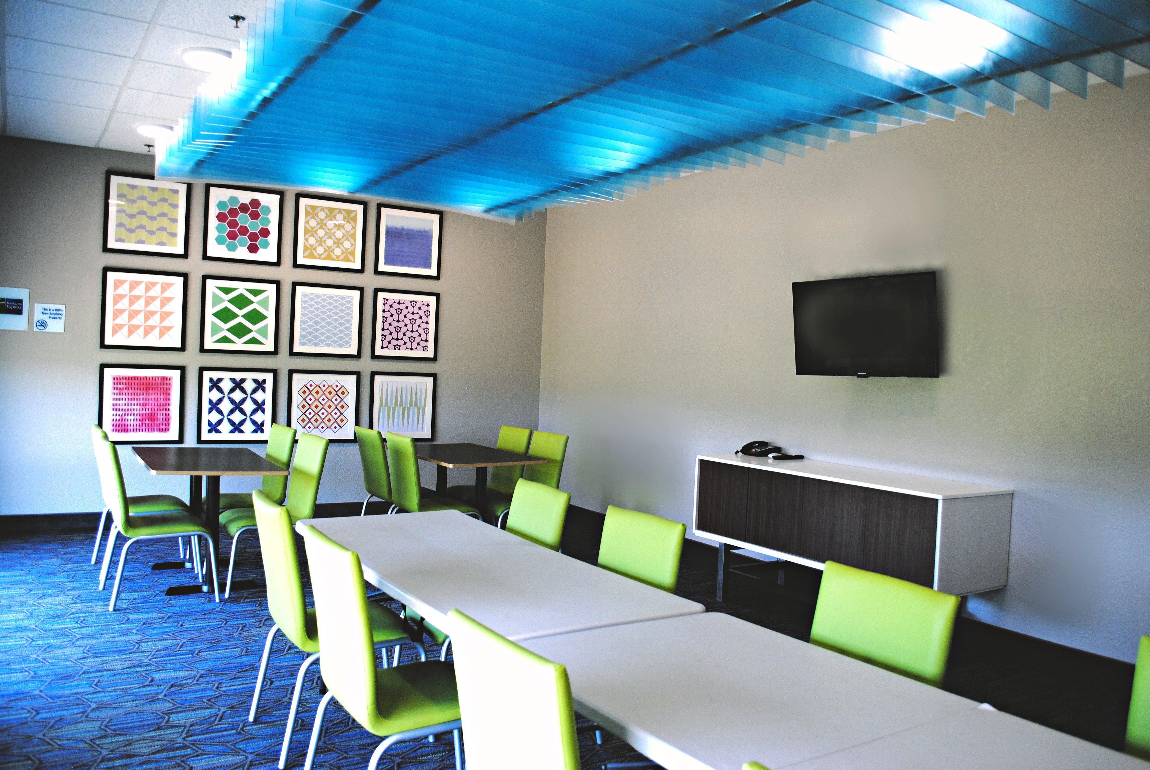 Holiday Inn Express & Suites - Columbia City By Ihg Екстериор снимка