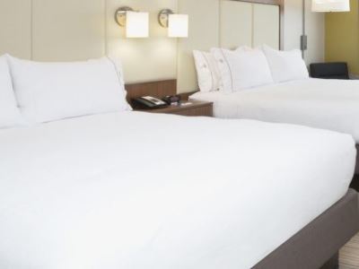 Holiday Inn Express & Suites - Columbia City By Ihg Екстериор снимка